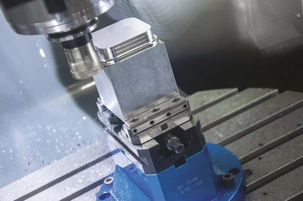 5 tengelyes megmunkálás befogástechnika